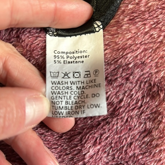 Simple Tank Tops - Picture 6 of 6